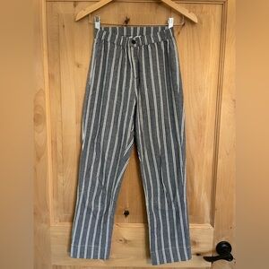 Brandy Melville Navy and White Striped Ankle Pants